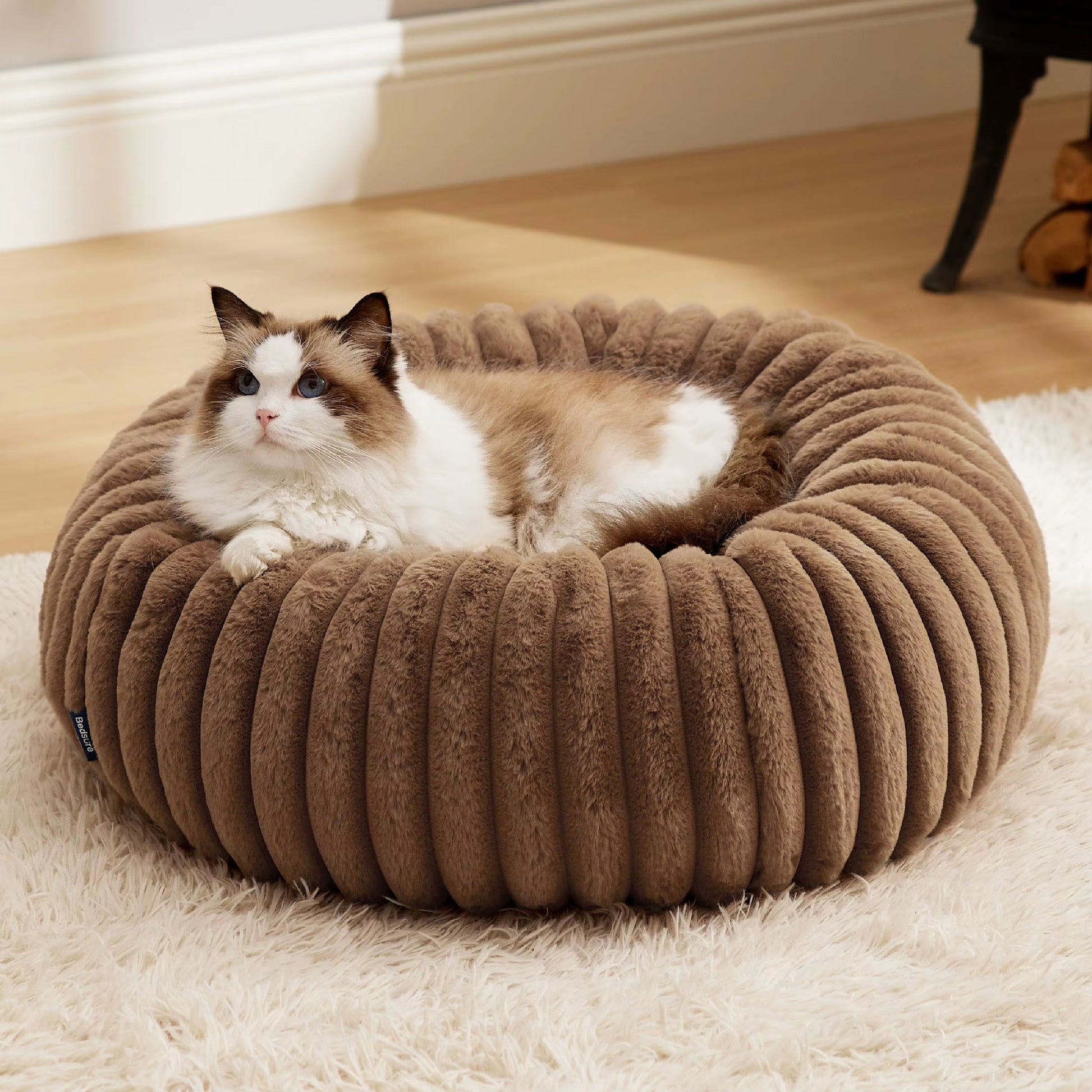 Cozy Donut Pet Bed – Soft, Round & Washable